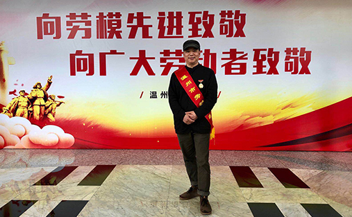 鸿鑫雕塑劳动节，以非凡作品致敬不凡匠心