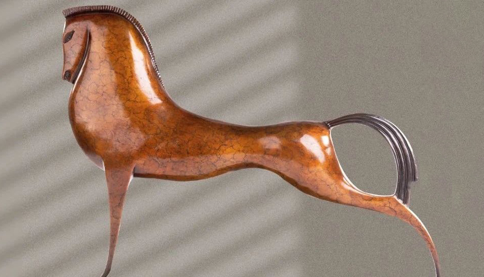 天马奇骏游神州，一日万里奔春秋